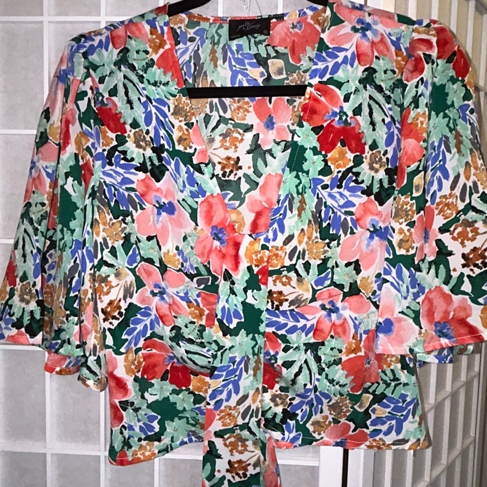 Milk and Honey floral Tie Front 3/4 Sleeve Blouse